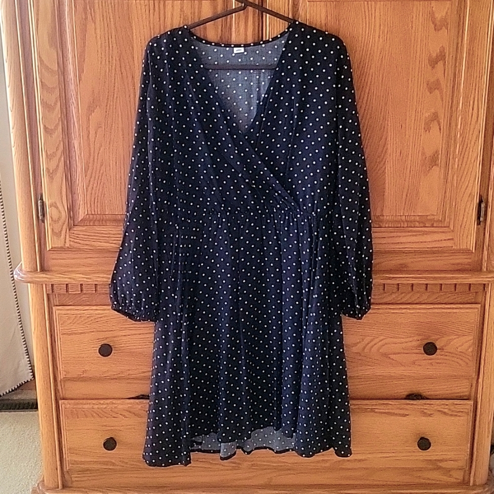 Old Navy black and white polka dot dress Large NWT